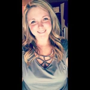 Meet your Posher, Courtney